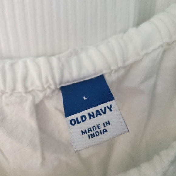 Old Navy Boho Eyelet Blouse - Picture 3 of 8